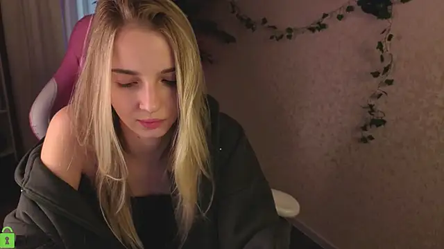 L1na Reeds online show from 04/23/26, 01:07