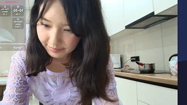 Snapshot of angel_soo chatting on 07/13/26, 01:58 angel soo online show from 07/13/26, 01:58