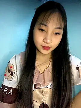 Snapshot of banlinh004 chatting on 10/21/25, 01:45 banlinh004 online show from 10/21/25, 01:45
