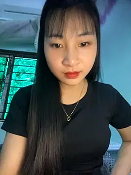 banlinh004 online show from 11/17/25, 05:35
