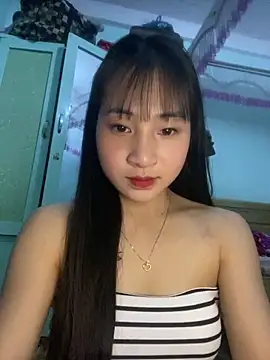 Snapshot of banlinh004 chatting on 03/19/26, 02:21 banlinh004 online show from 03/19/26, 02:21