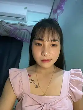 Snapshot of banlinh004 chatting on 05/03/26, 03:07 banlinh004 online show from 05/03/26, 03:07