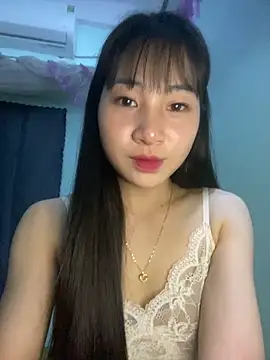 Snapshot of banlinh004 chatting on 05/06/26, 03:06 banlinh004 online show from 05/06/26, 03:06