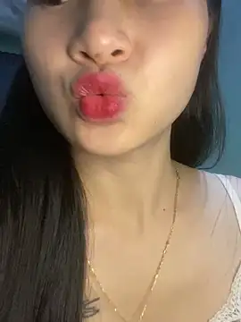 Snapshot of banlinh004 chatting on 05/16/26, 03:22 banlinh004 online show from 05/16/26, 03:22