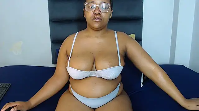 SweetJuicyPussy97 online show from 01/10/26, 05:37
