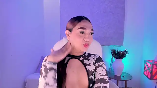 lissascarlett 1 online show from 12/04/25, 02:15