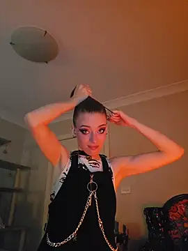 Snapshot of lonely_Cosplay_chick chatting on 10/30/25, 03:24 lonely Cosplay chick online show from 10/30/25, 03:24