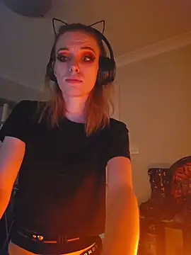 lonely Cosplay chick online show from 11/01/25, 05:59