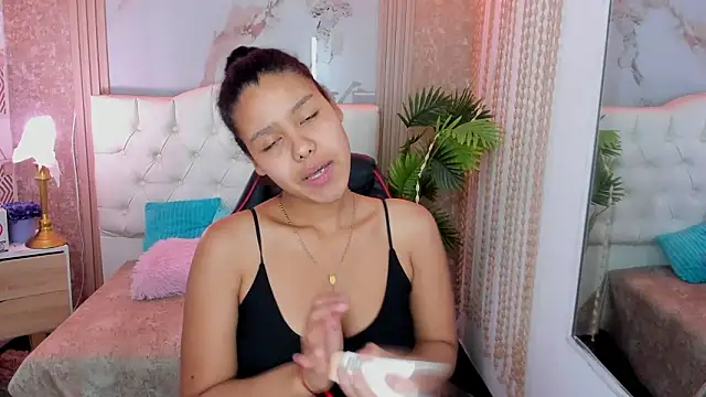 AriaVega online show from 03/23/26, 11:47