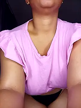 Sultrytits6 online show from 10/24/25, 10:17