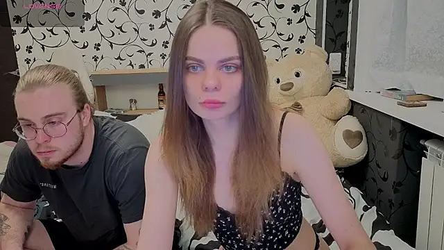 Snapshot of xAlisontiny chatting on 04/10/26, 07:51 xAlisontiny online show from 04/10/26, 07:51