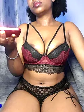 Snapshot of cocoluvx chatting on 11/25/25, 01:55 cocoluvx online show from 11/25/25, 01:55