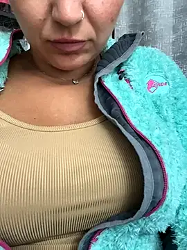 Daiana Andra online show from 10/03/25, 08:44