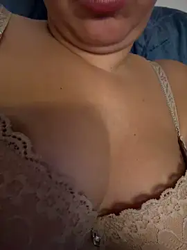 Daiana Andra online show from 12/22/25, 10:18