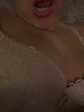 Daiana Andra online show from 03/18/26, 10:13