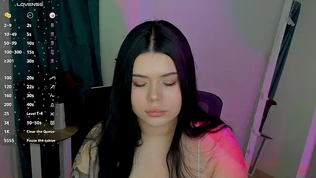 Snapshot of Mona_Esty chatting on 02/27/26, 01:33 Mona Esty online show from 02/27/26, 01:33