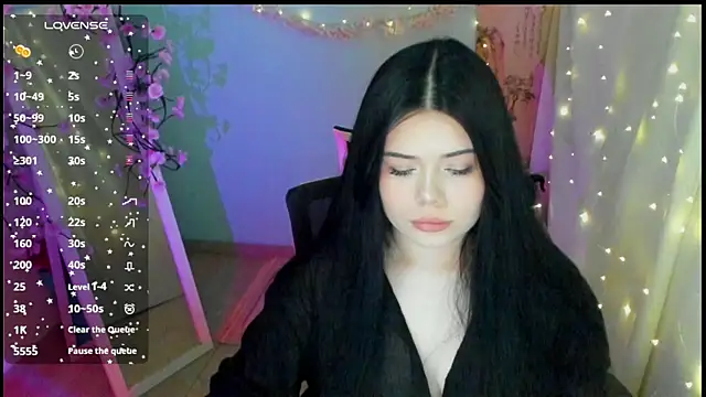 Snapshot of Mona_Esty chatting on 06/16/26, 06:05 Mona Esty online show from 06/16/26, 06:05