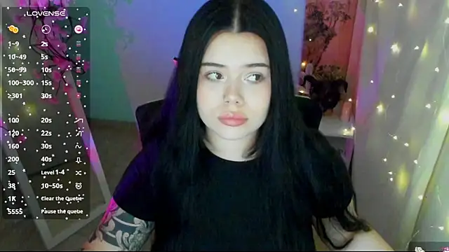 Snapshot of Mona_Esty chatting on 07/03/26, 06:20 Mona Esty online show from 07/03/26, 06:20