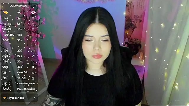 Snapshot of Mona_Esty chatting on 07/06/26, 06:10 Mona Esty online show from 07/06/26, 06:10