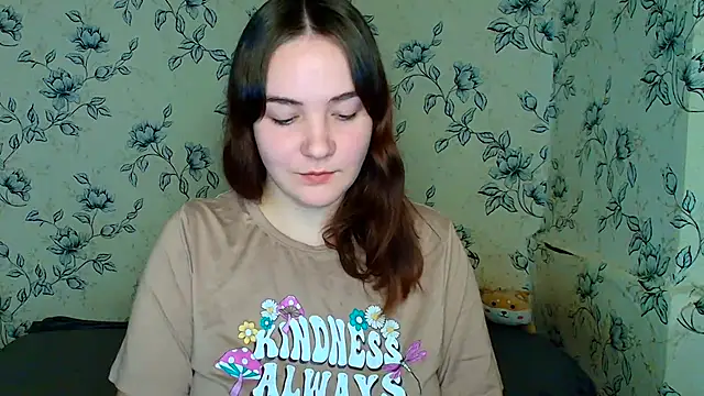 Snapshot of OliviaMontgommery chatting on 12/17/25, 09:26 OliviaMontgommery online show from 12/17/25, 09:26