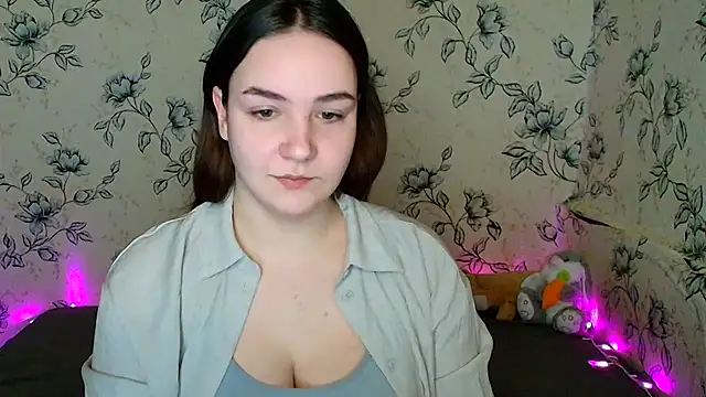 OliviaMontgommery online show from 03/19/26, 01:04