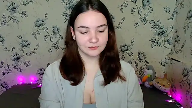 OliviaMontgommery online show from 03/25/26, 07:58