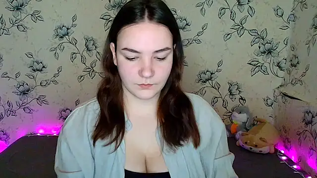 OliviaMontgommery online show from 04/14/26, 09:59