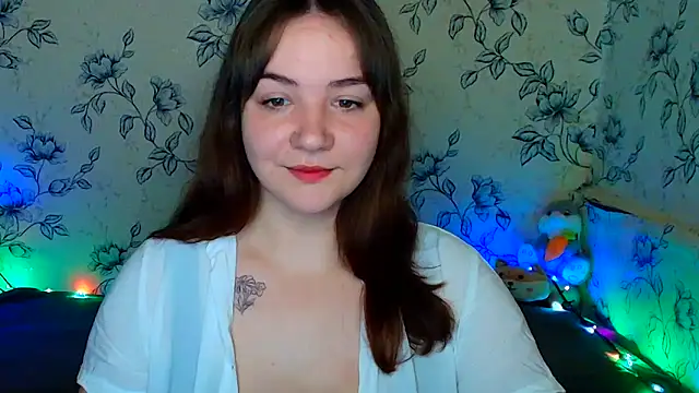Snapshot of OliviaMontgommery chatting on 05/26/26, 01:51 OliviaMontgommery online show from 05/26/26, 01:51