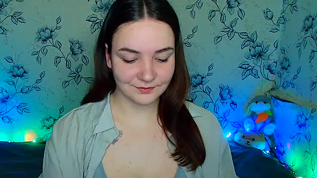 Snapshot of OliviaMontgommery chatting on 06/03/26, 06:05 OliviaMontgommery online show from 06/03/26, 06:05