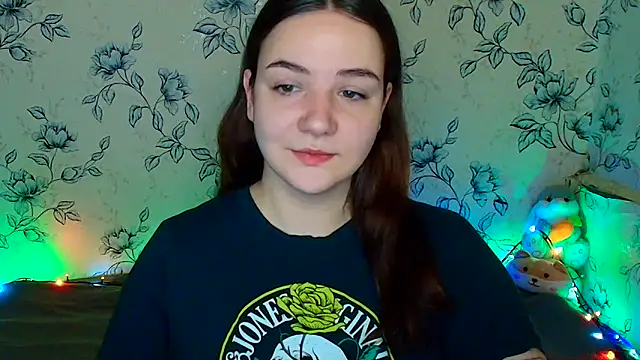 Snapshot of OliviaMontgommery chatting on 06/08/26, 12:27 OliviaMontgommery online show from 06/08/26, 12:27