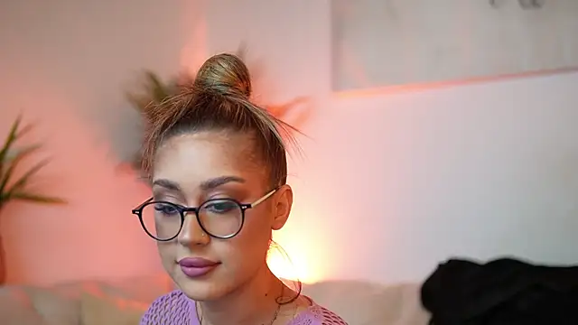 AileenKiss online show from 10/13/25, 06:41