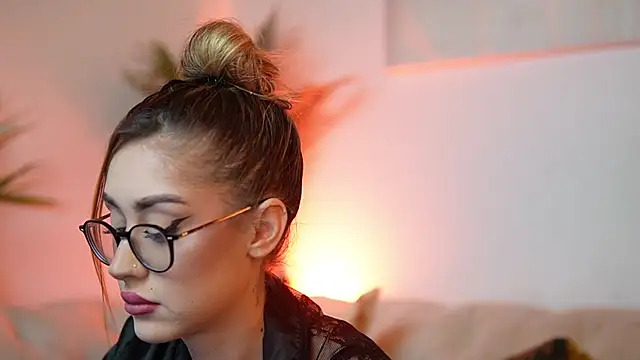 AileenKiss online show from 11/19/25, 07:25