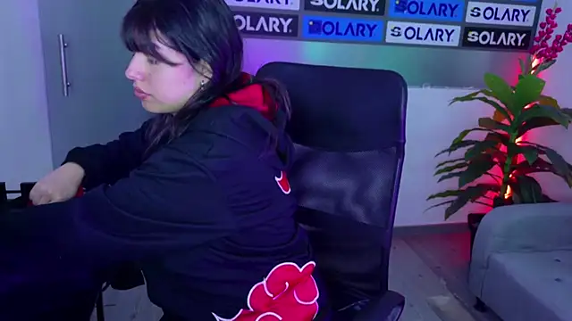 Violetta Swett  online show from 11/21/25, 01:54