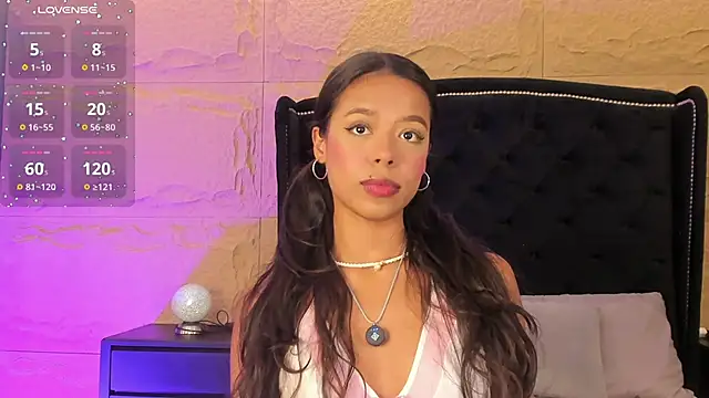 naomi hill1 online show from 11/20/25, 09:47