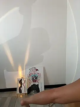 Snapshot of Qadeshoficial chatting on 10/25/25, 09:09 Qadeshoficial online show from 10/25/25, 09:09