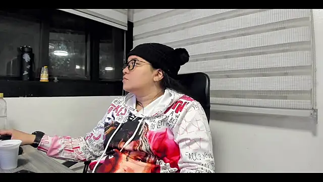 Snapshot of Xander_Taylor_ chatting on 10/16/25, 04:13 Xander Taylor online show from 10/16/25, 04:13