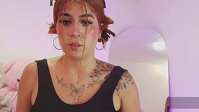 SoofiKiss online show from 04/14/26, 06:58