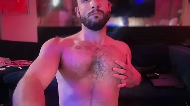 ChuckDz7 online show from 10/07/25, 05:43