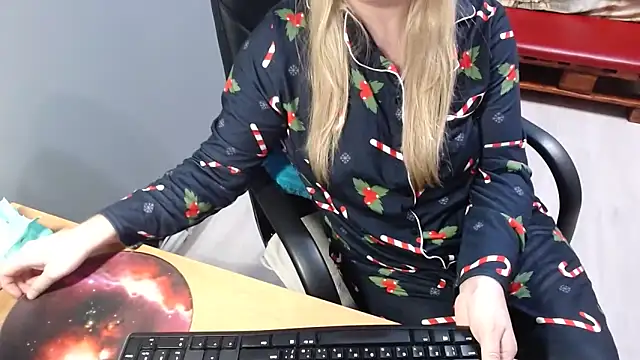 Ledi Catherin online show from 12/20/25, 07:21