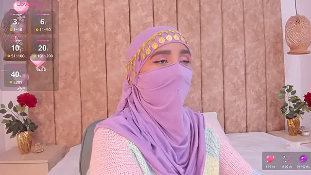 Snapshot of _alishaa_c chatting on 10/28/25, 10:45 alishaa c online show from 10/28/25, 10:45