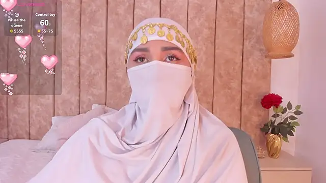 Snapshot of _alishaa_c chatting on 11/21/25, 02:10 alishaa c online show from 11/21/25, 02:10