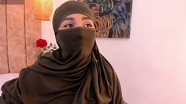 Snapshot of _alishaa_c chatting on 12/04/25, 03:16 alishaa c online show from 12/04/25, 03:16