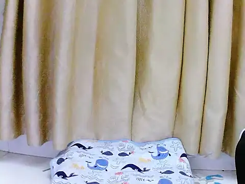 Minatasuka online show from 11/17/25, 01:17