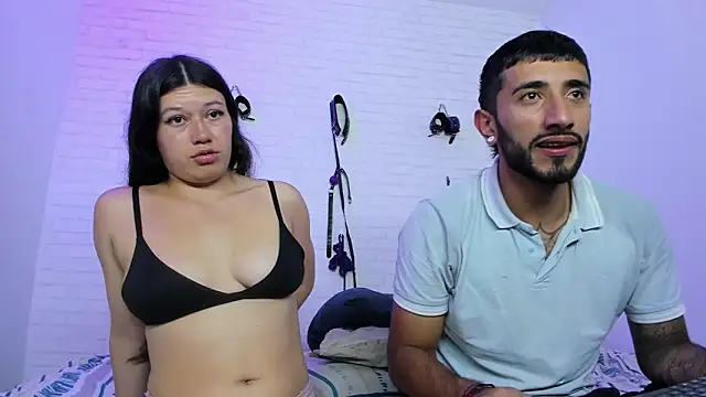 Snapshot of sofiandnick_smith chatting on 12/19/25, 02:29 sofiandnick smith online show from 12/19/25, 02:29