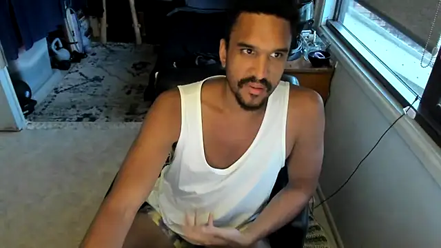 Snapshot of CassiusJohnson chatting on 10/15/25, 08:14 CassiusJohnson online show from 10/15/25, 08:14