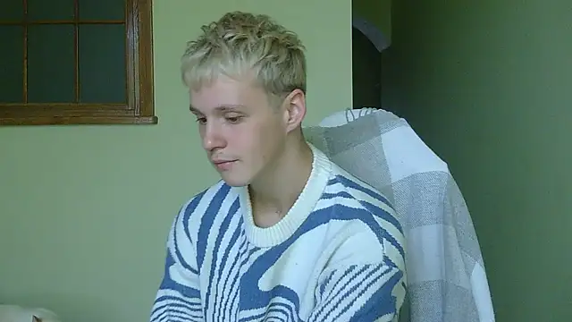 Snapshot of _Timmy_Boy_ chatting on 10/27/25, 08:18 Timmy Boy online show from 10/27/25, 08:18