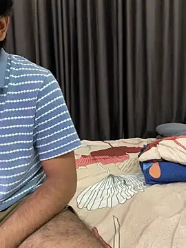 vickyandtania online show from 12/01/25, 01:49