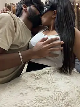 vickyandtania online show from 04/02/26, 07:33