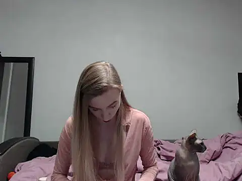 sophieryder online show from 11/23/25, 08:14