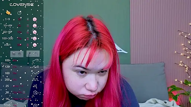 Klee Love online show from 10/19/25, 04:13